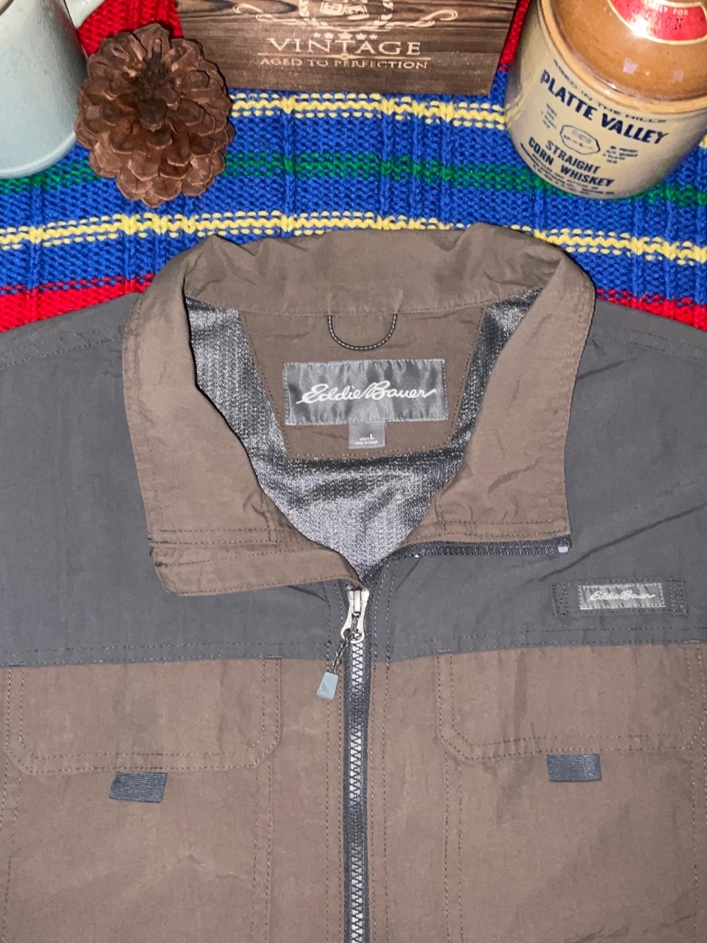 Eddie Bauer men’s color block utility travel and fishing Vest- (L)